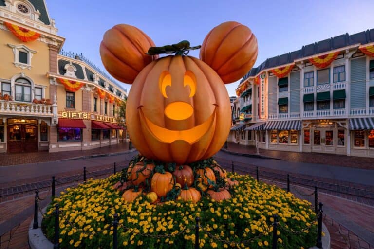 2025 Disneyland Park Halloween | 游迪士尼Your Disney