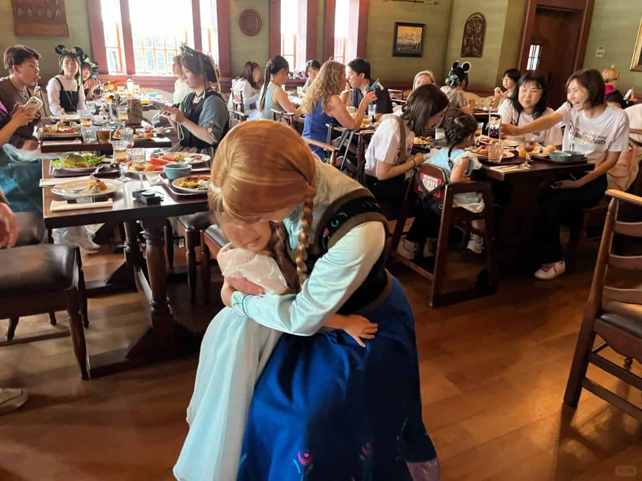 Arendelle Royal Breakfast Buffet Golden Crocus Inn World Of Frozen