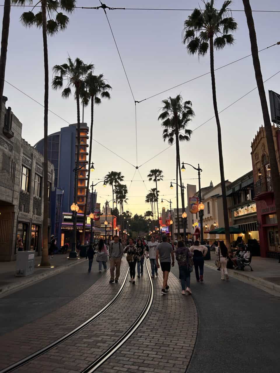 Dca Hollywood Land