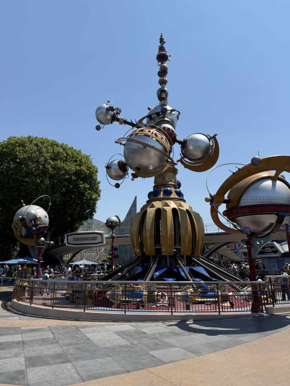 Dl Tomorrowland Astro