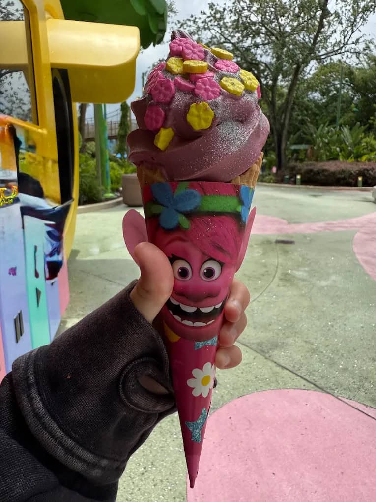 Dreamworks Land Trolls Treats 1 | 奧蘭多環球影城 Universal Studios Florida 佛羅里達環球影城攻略 — 園區 + 全設施表演 Dreamworks Land Trolls Treats 1