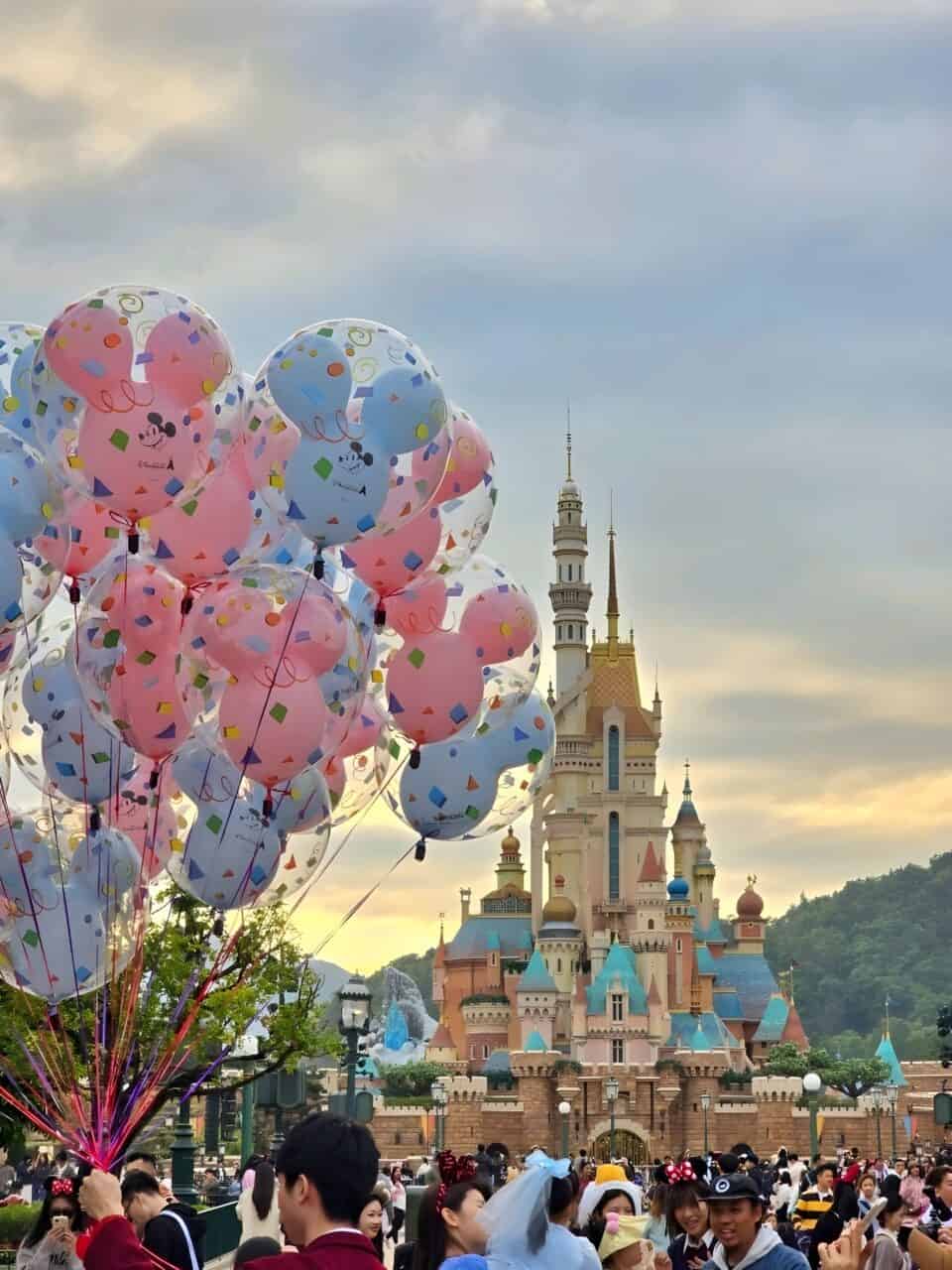 Hkdl Castle Balloons