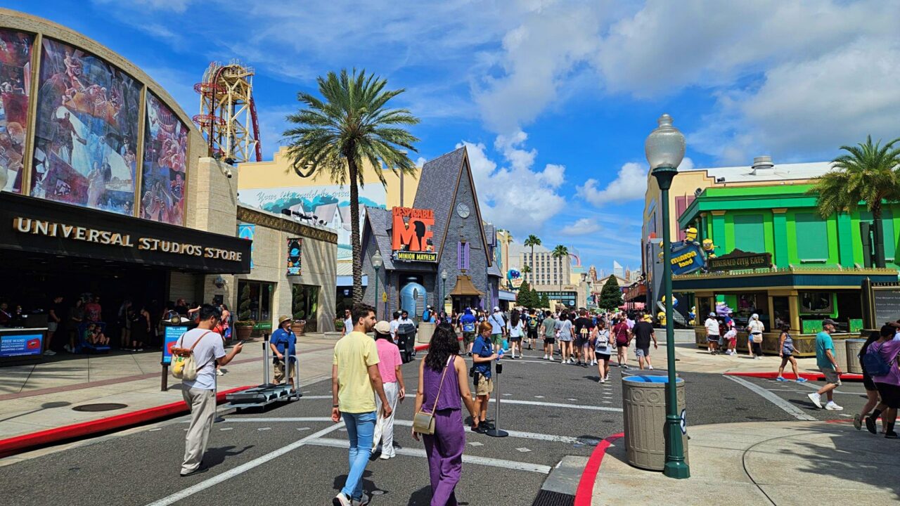 Illuminations Minion Land | 2026 奧蘭多環球影城親子攻略 — 帶小孩怎麼玩最聰明 Illuminations Minion Land