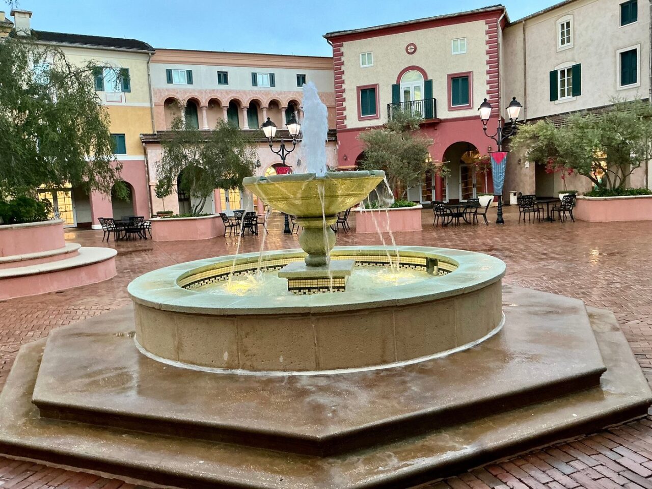 Loews Portofino Bay Hotel 3 | 2026 奧蘭多環球影城住宿攻略 — 官方飯店 Vs 周邊完整比較 Loews Portofino Bay Hotel 3