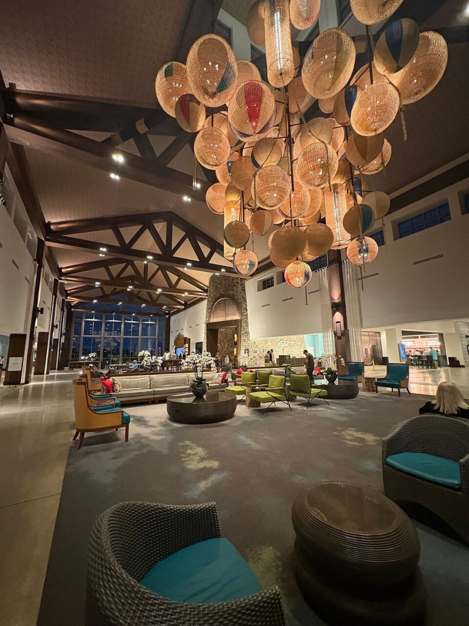 Loews Sapphire Falls Resort 2 | 2026 奧蘭多環球影城住宿攻略 — 官方飯店 Vs 周邊完整比較 Loews Sapphire Falls Resort 2