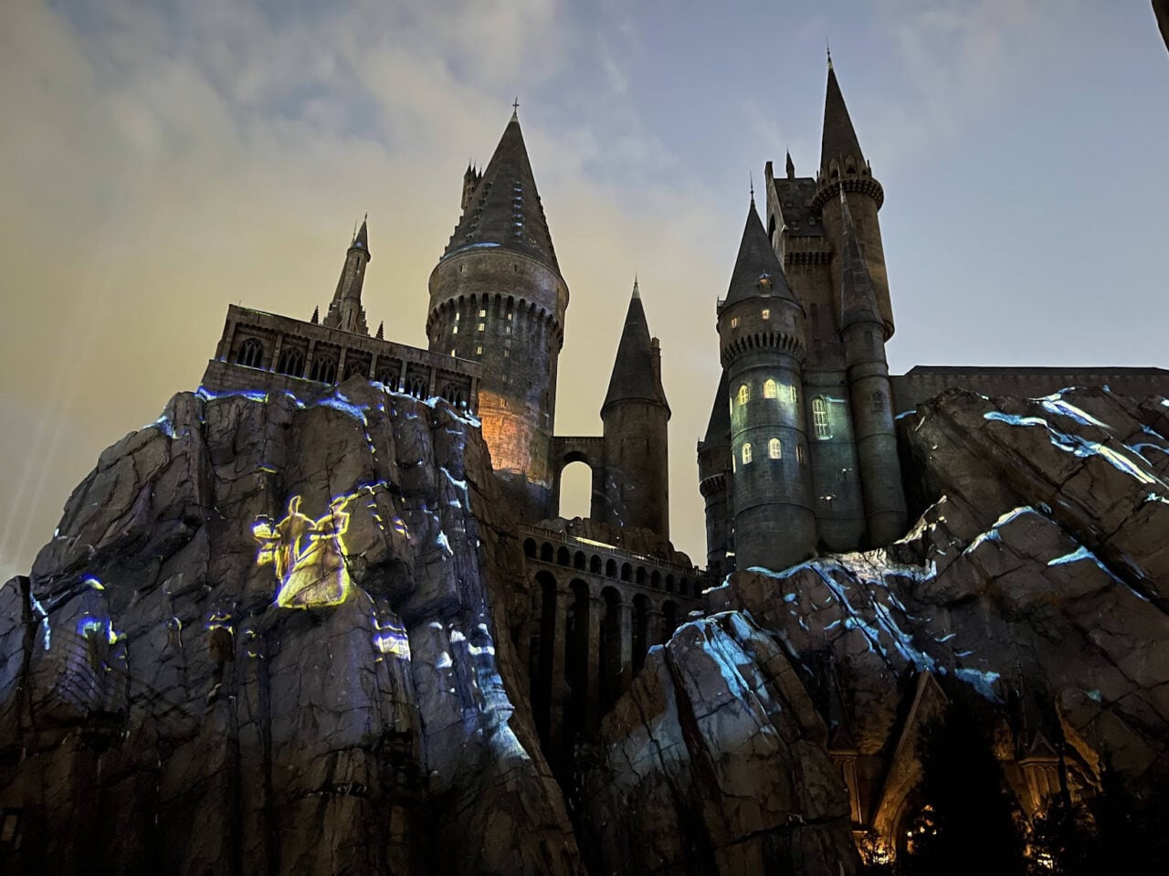 The Nighttime Lights At Hogwarts Castle | 2026 奧蘭多環球影城親子攻略 — 帶小孩怎麼玩最聰明 The Nighttime Lights At Hogwarts Castle