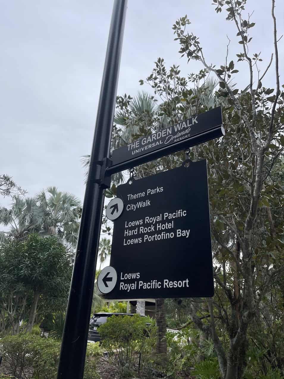 Uor Garden Walk Sign | 2026 奧蘭多環球影城住宿攻略 — 官方飯店 Vs 周邊完整比較 Uor Garden Walk Sign