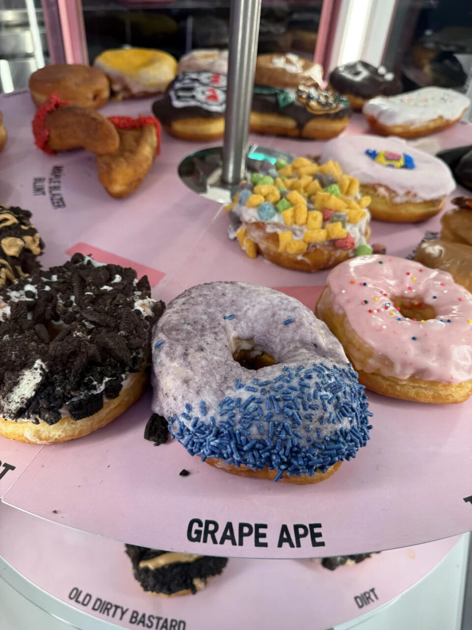 Uor Voodoo Doughnut 1 | 2026 奧蘭多環球影城度假區介紹 — 3大樂園、斜角巷、魔法部、City Walk Uor Voodoo Doughnut 1