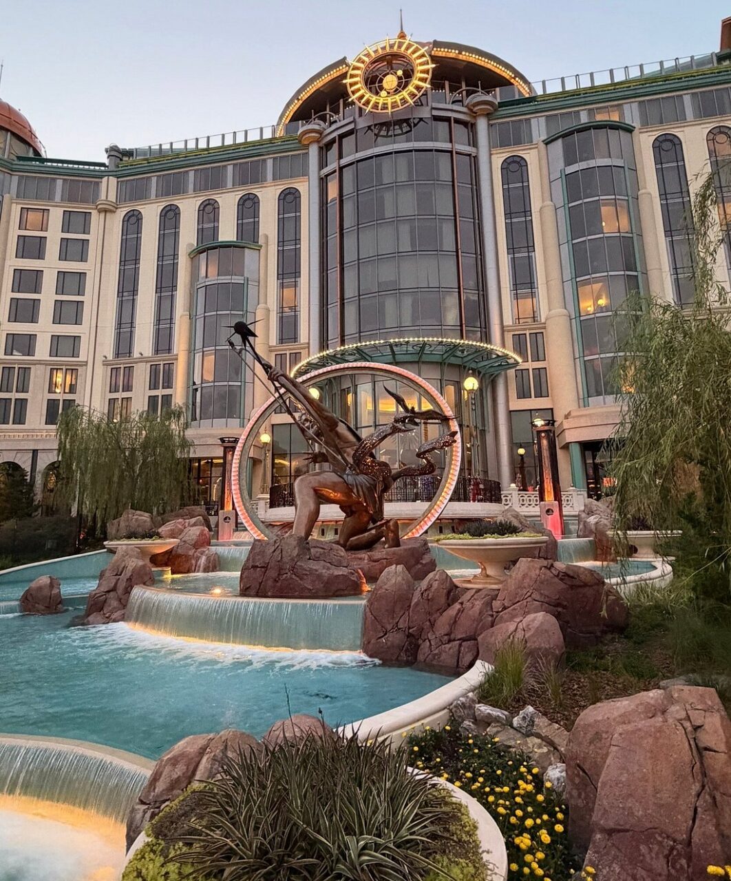 Universal Helios Grand Hotel 5 | 2026 奧蘭多環球影城住宿攻略 — 官方飯店 Vs 周邊完整比較 Universal Helios Grand Hotel 5