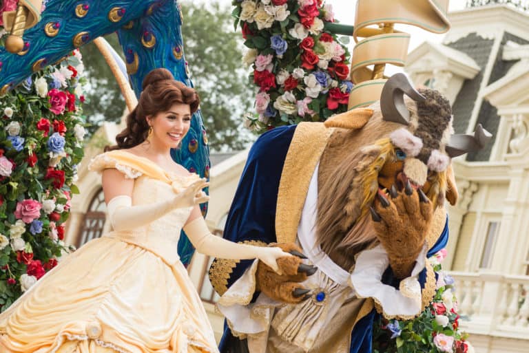 神奇王国幻想游行