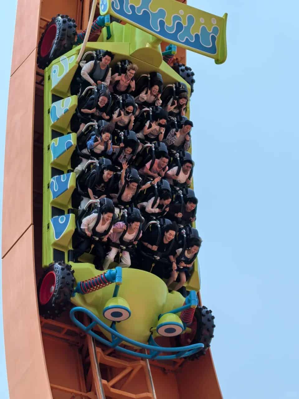 Shanghai Rexs Racer | 2026 上海迪士尼設施攻略 — 必玩清單、親子推薦 Shanghai Rexs Racer | 遊迪士尼 Your Disney