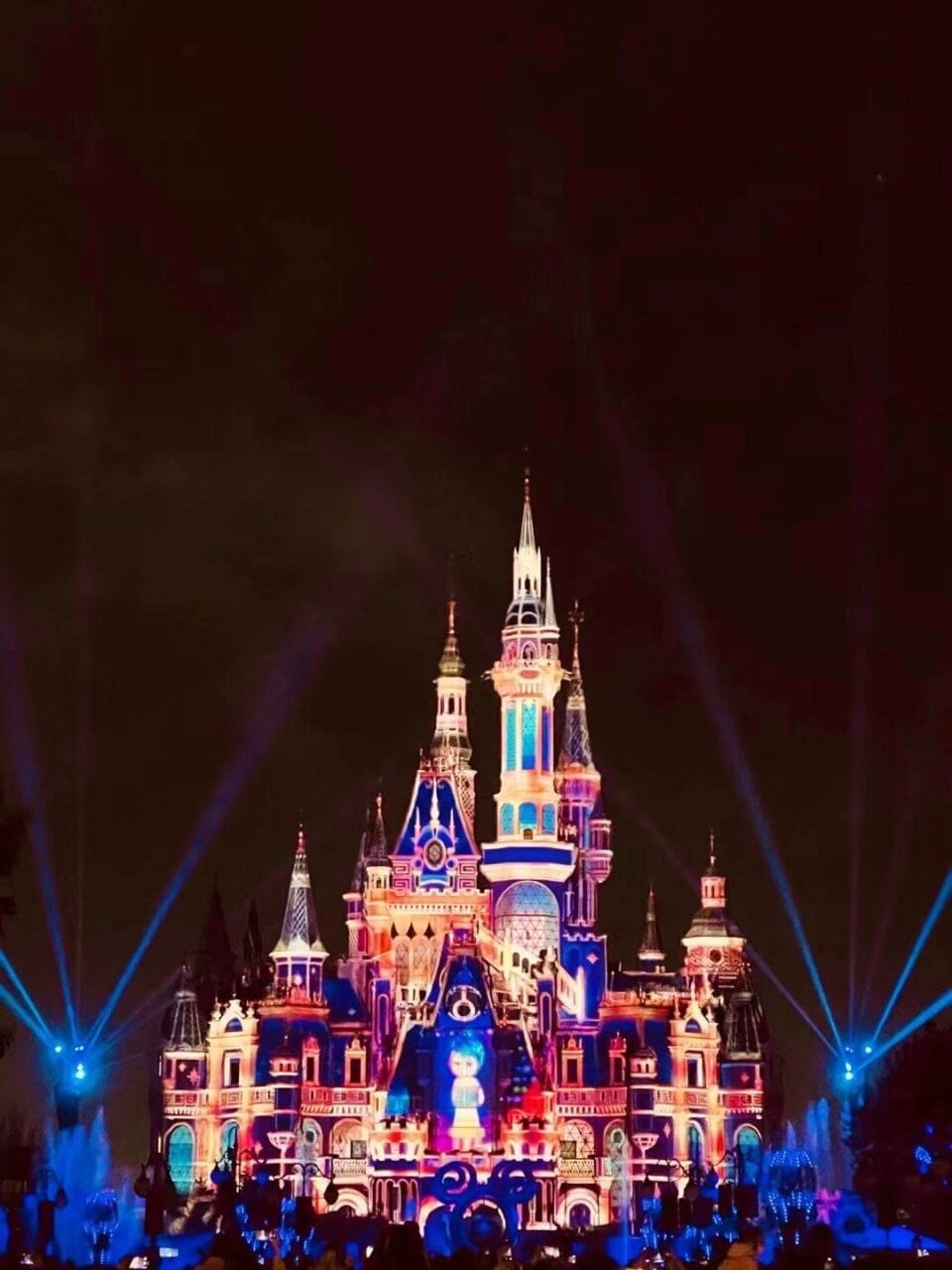 Shd Illuminate 1 | 2026 上海迪士尼表演與角色見面攻略 — 必看表演、遊行、煙火位置、角色合照一次看 Shd Illuminate 1 | 遊迪士尼 Your Disney