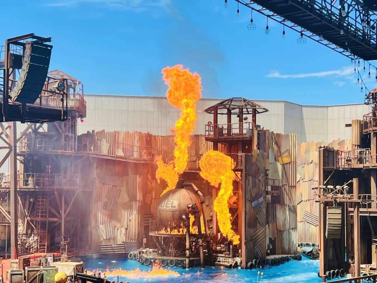 Usb Waterworld Stunt Show 1 1