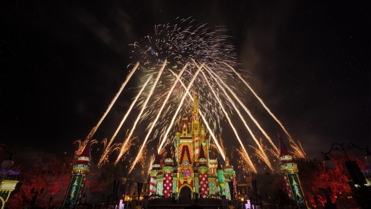 Wdw Christmas 2026 Castle Fireworks | 2026 奧蘭多迪士尼聖誕節攻略|米奇歡樂聖誕派對+冰雪奇緣城堡秀 灰姑娘城堡上空的聖誕煙火